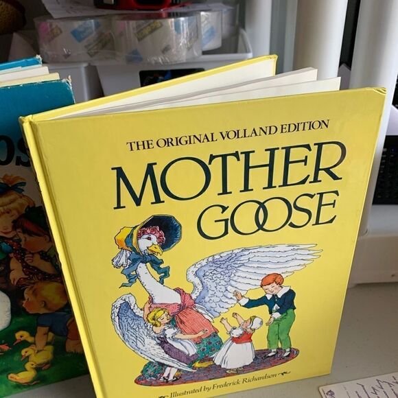 Vintage Mother Goose Books  - Picture 4 of 10